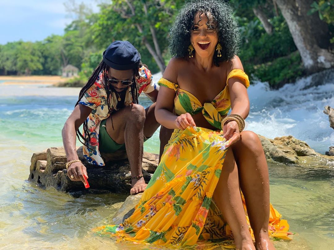 itshe labelungu isiwasho white